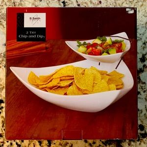 NWT B. Smith Two-Tier Chip and Dip Set